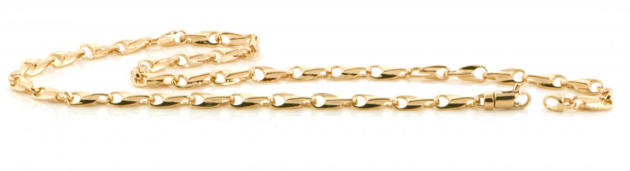 14k Gold 4.8mm Fancy Hand Made Bracelet 8 Inches